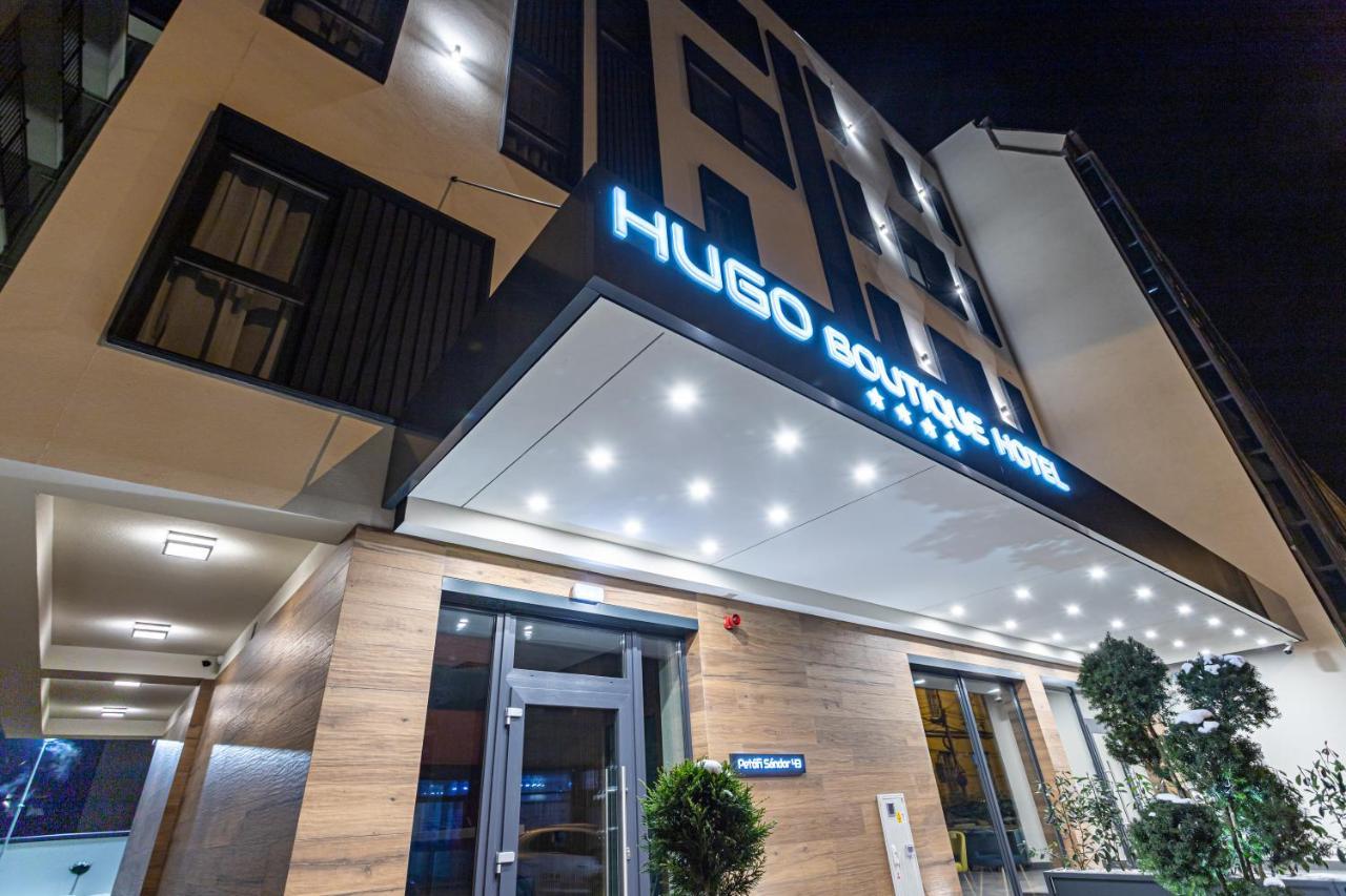 Hugo Hotel Сату Маре Екстериор снимка